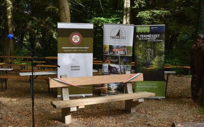 Emlékpadot avattak Prof. Dr. Koloszár József tiszteletére a Soproni-hegységben