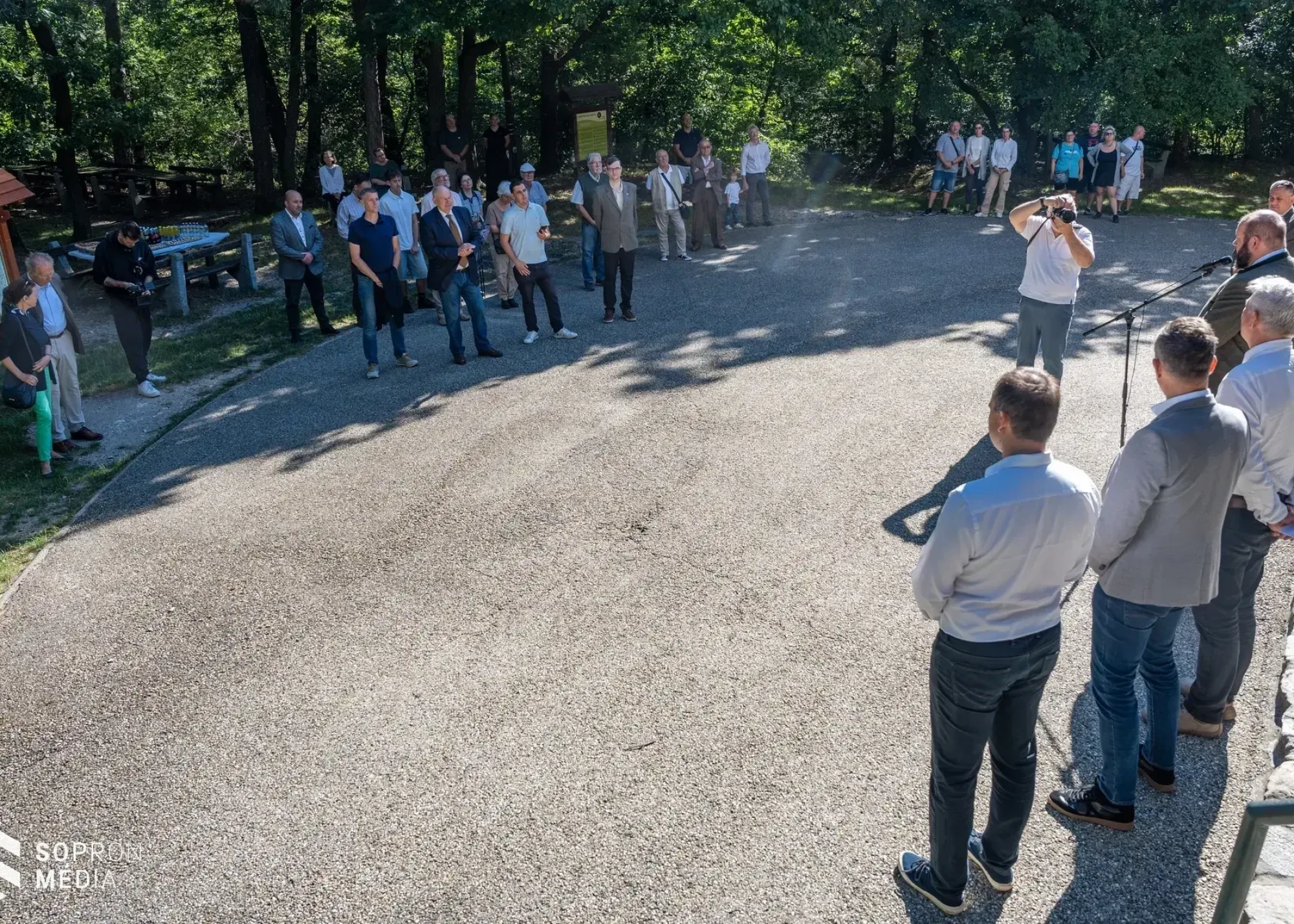 Kilátó napja - A közel 90 éves kőkilátót ünnepelték a Károly-magaslaton