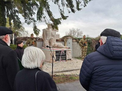 20260327_110559_1_11zon